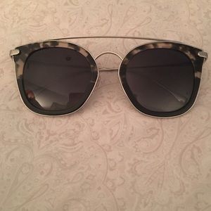 Diff Zoey Sunglasses